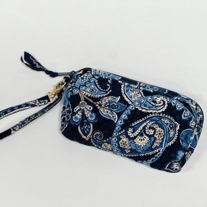 Vera Bradley Windsor Navy Wristlet